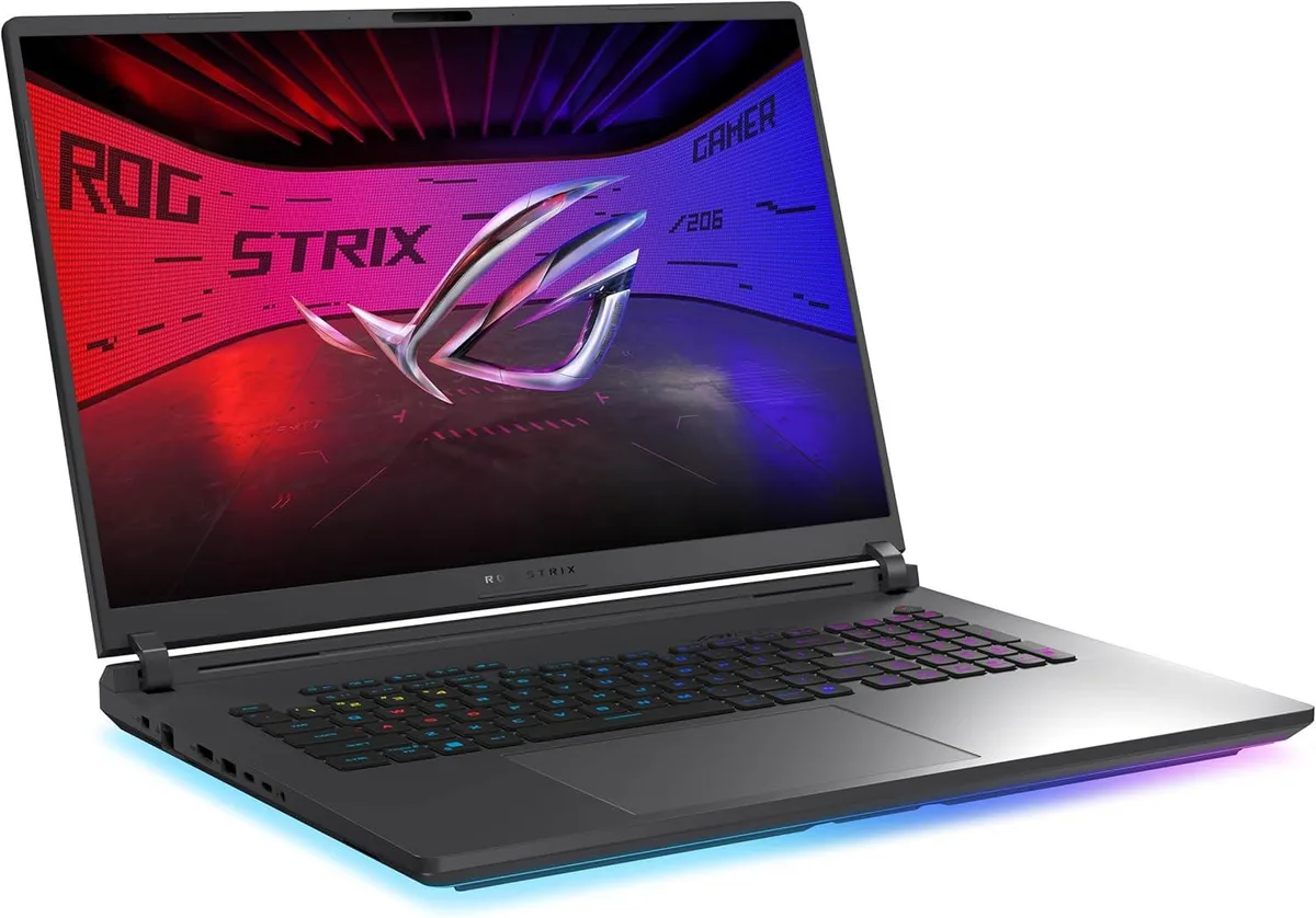 ASUS ASUS ROG Strix G815LM-IS96 gaming laptop Intel Core Ultra 9 275HX RTX 5060 18" 2.5K 240Hz 32GB 1TB — product photo