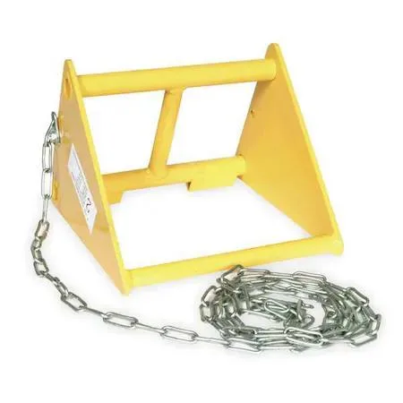 Yellow steel wheel chock with chain, rectangular block form, glossy finish