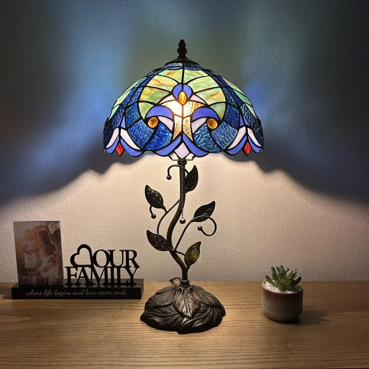 XIN CHENG TIFFANY LIGHTING XIN CHENG TIFFANY LIGHTING Tiffany Style Table Lamp Green Blue Stained Glass 12"W*12"D*22"H — product photo