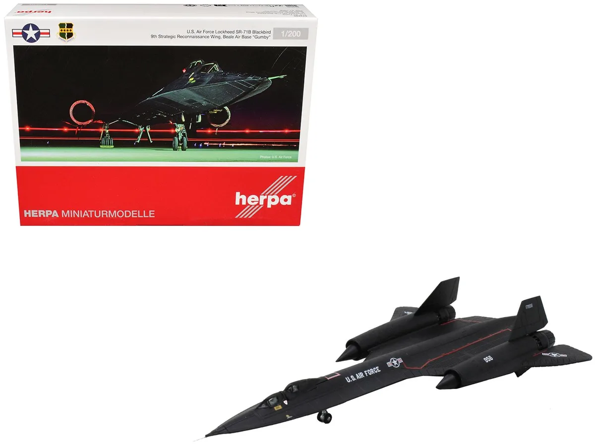 Herpa Herpa Lockheed SR-71B Blackbird "Beale Air Base, Gumby" 1/200 Diecast hobby collectible — product photo