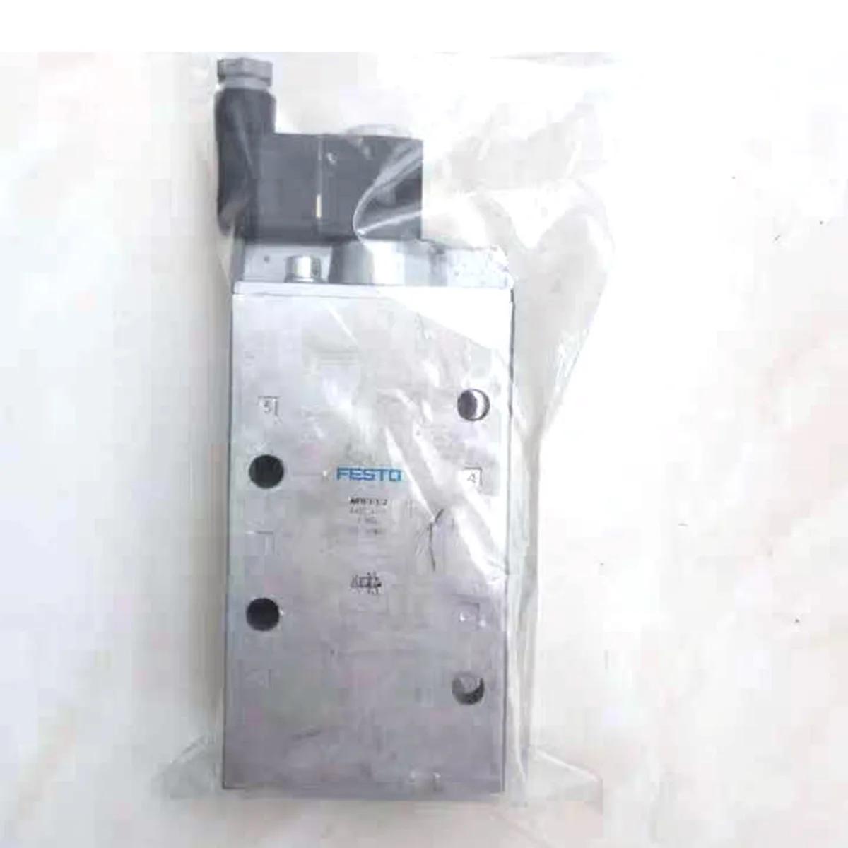 Festo Festo MFH-3-1/4-24-NPT-EX 541658 electrician tool — product photo