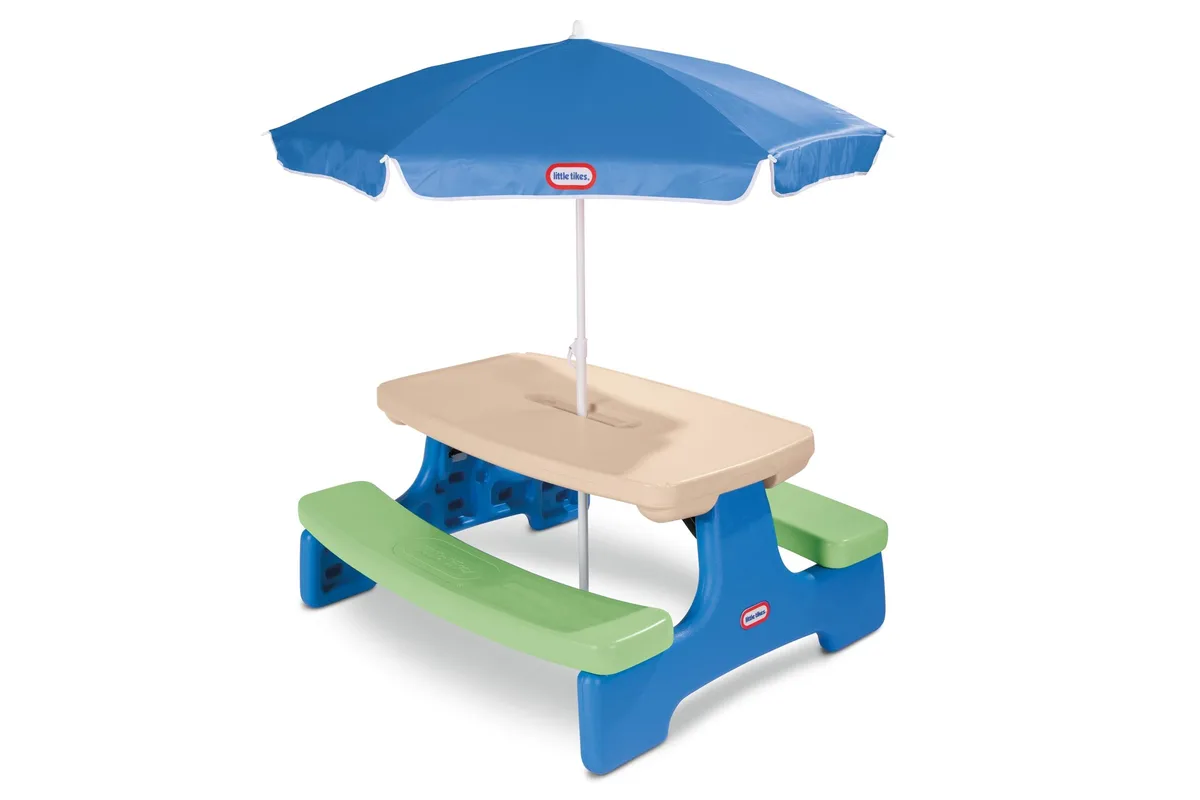  Little Tikes 629952M Picnic Table with Umbrella Blue/Green — product photo