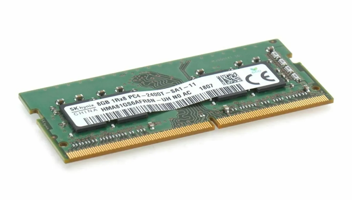 SK hynix SK hynix HMA81GS6AFR8N-UH 8GB DDR4 2400MHz laptop RAM — product photo