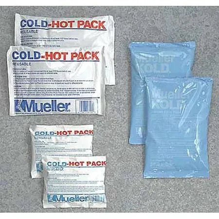 Pack of twelve white and blue reusable gel packs, six by nine inches