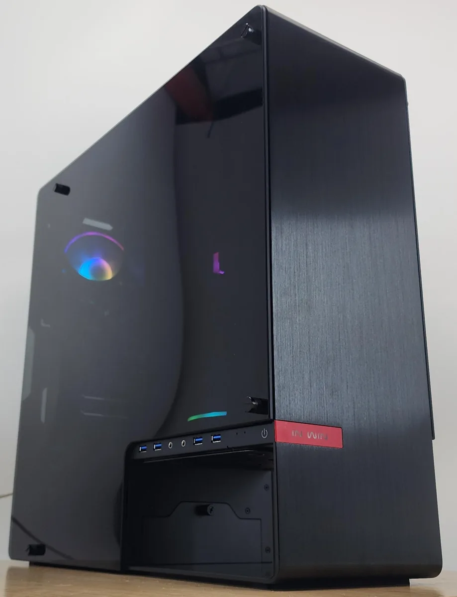 Custom Custom i5-12600KF RTX 5060 16GB DDR5 512GB NVME Asetek 120mm AIO INWIN 904 Silver gaming PC — product photo