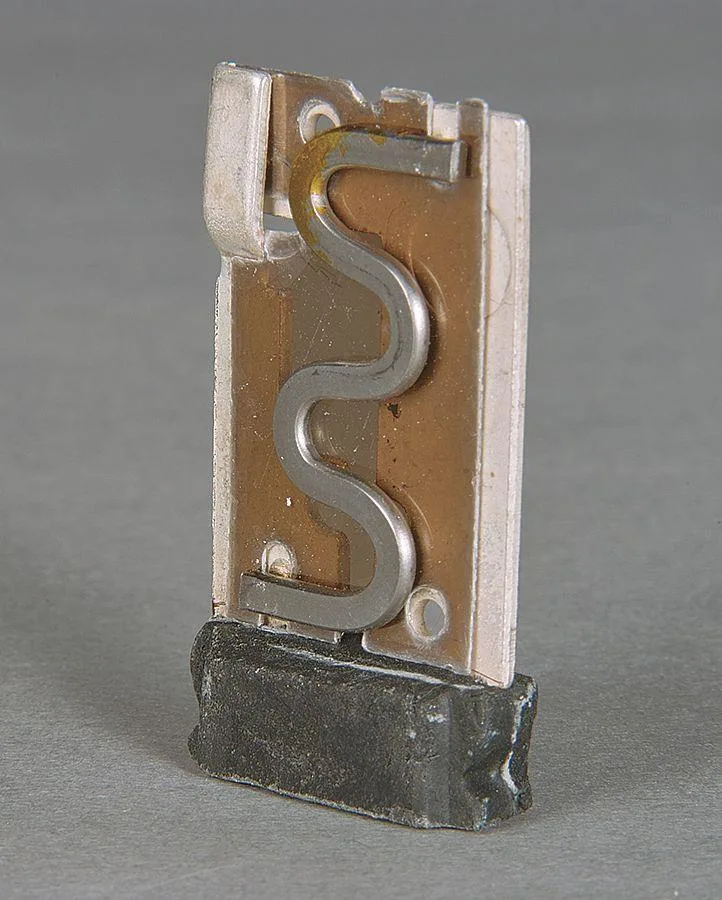 GE GE CR123H157B Thermal Unit 13.60A 9.75A — product photo