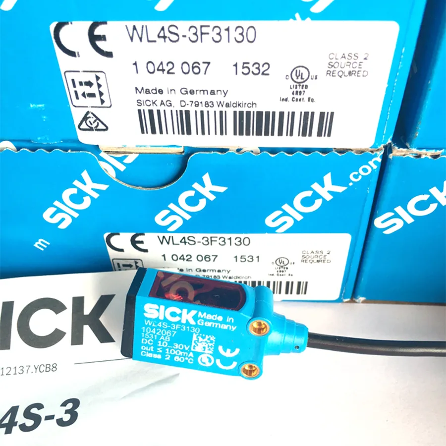 Sick SICK WL4-3F3130 Miniature photoelectric sensor PNP — product photo