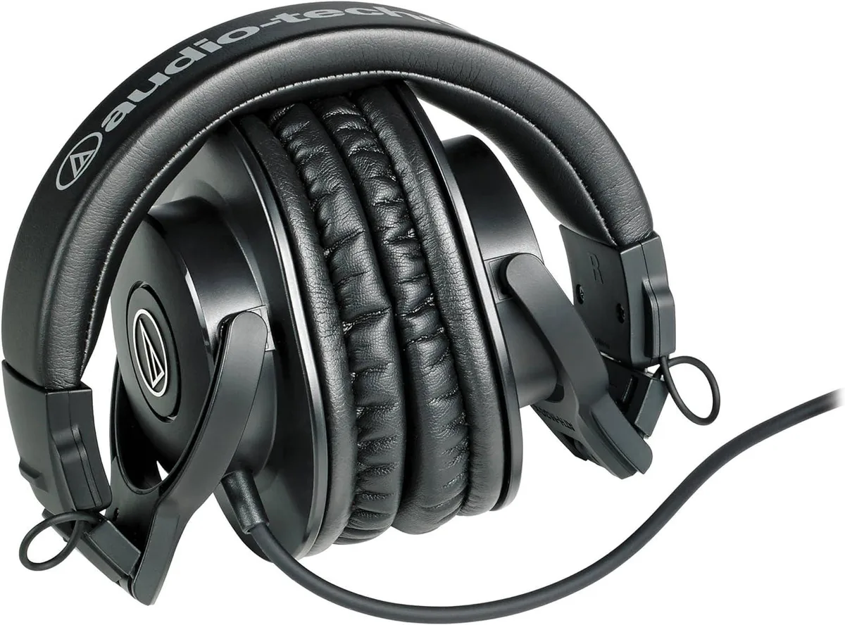 TUKO TUKO ATH-M30x Professional Studio Monitor Headphones Black — product photo