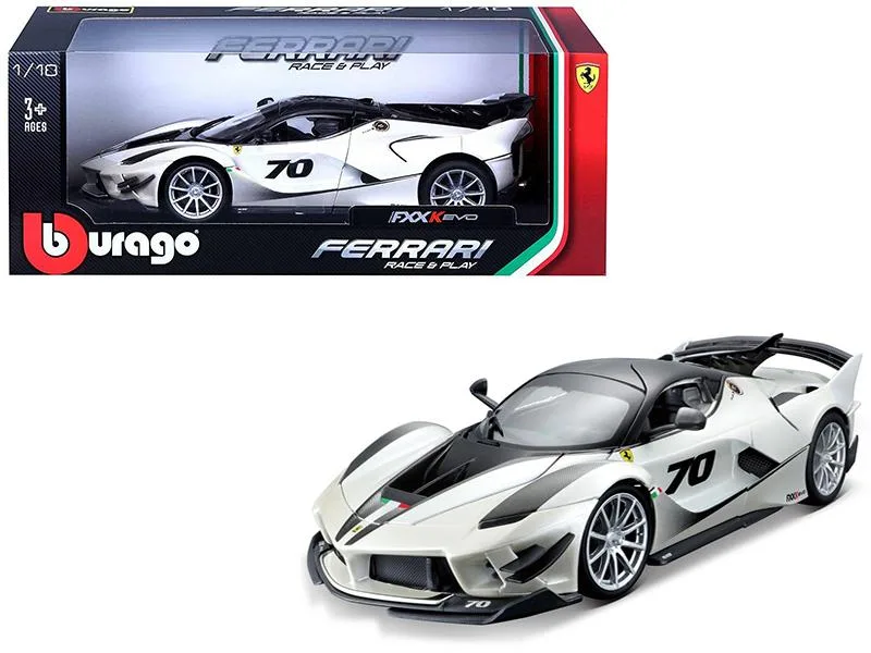 BBURAGO BBURAGO Ferrari FXX-K Evo #70 White 1/18 Diecast Car — product photo