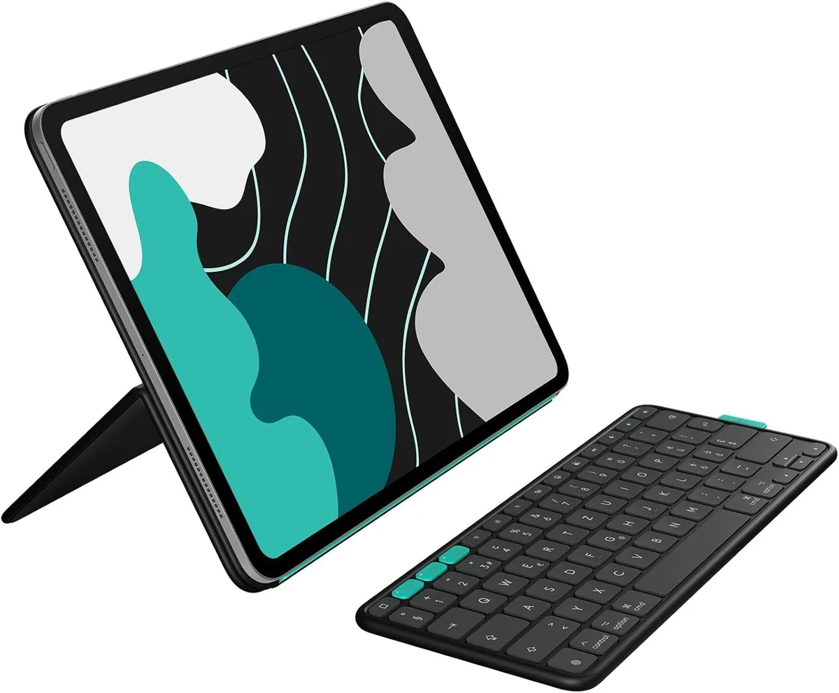 Logitech Logitech 920-013367 Flip Folio Keyboard Case 13 inch Midnight Black — product photo