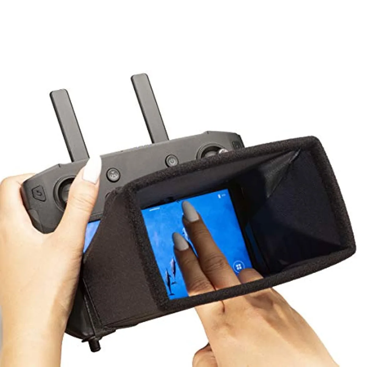 Hoodman Corporation Hoodman Corporation Sunshade Hood for DJI Smart & RC/Pro Controller — product photo