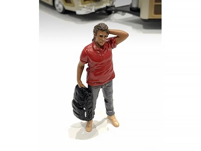 American Diorama American Diorama 76337 Campers Figure 4 1/18 Scale vehicle — product photo