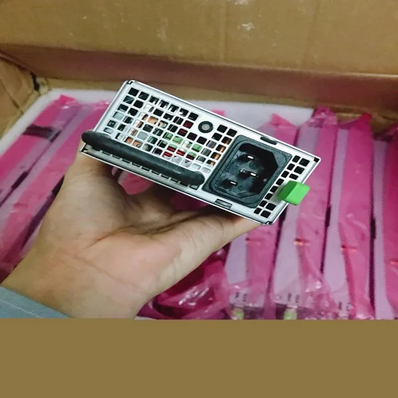 KHACHIMO KHACHIMO DS650-3-007 650W ATX power supply — product photo