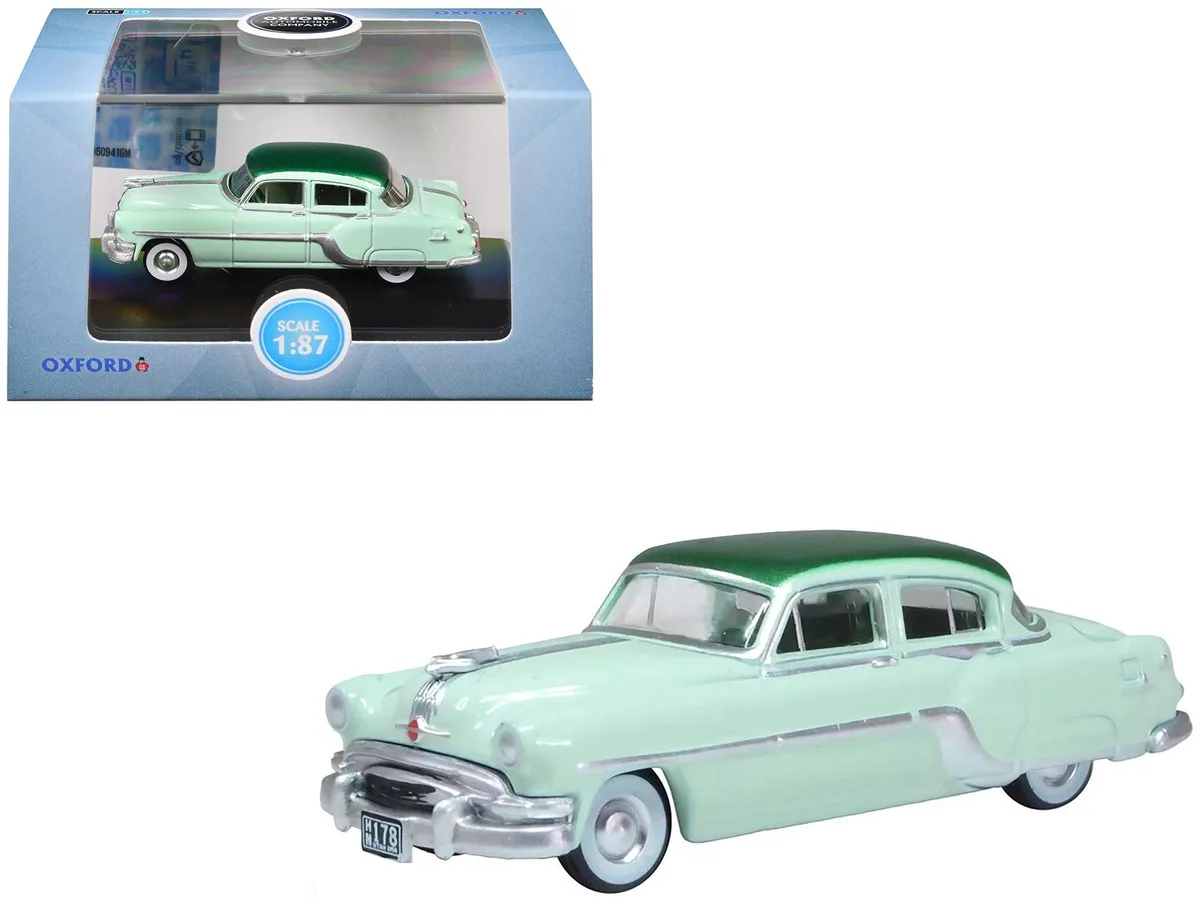 Oxford Diecast Oxford Diecast 1954 Pontiac Chieftain 4 Door Shannon Green Brookmere Green Top 1/87 HO hobby collectible — product photo
