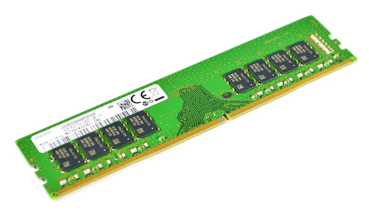 SAMSUNG SAMSUNG 16GB DDR4 2400 PC4-19200 2Rx8 M378A2K43CB1-CRC desktop RAM — product photo