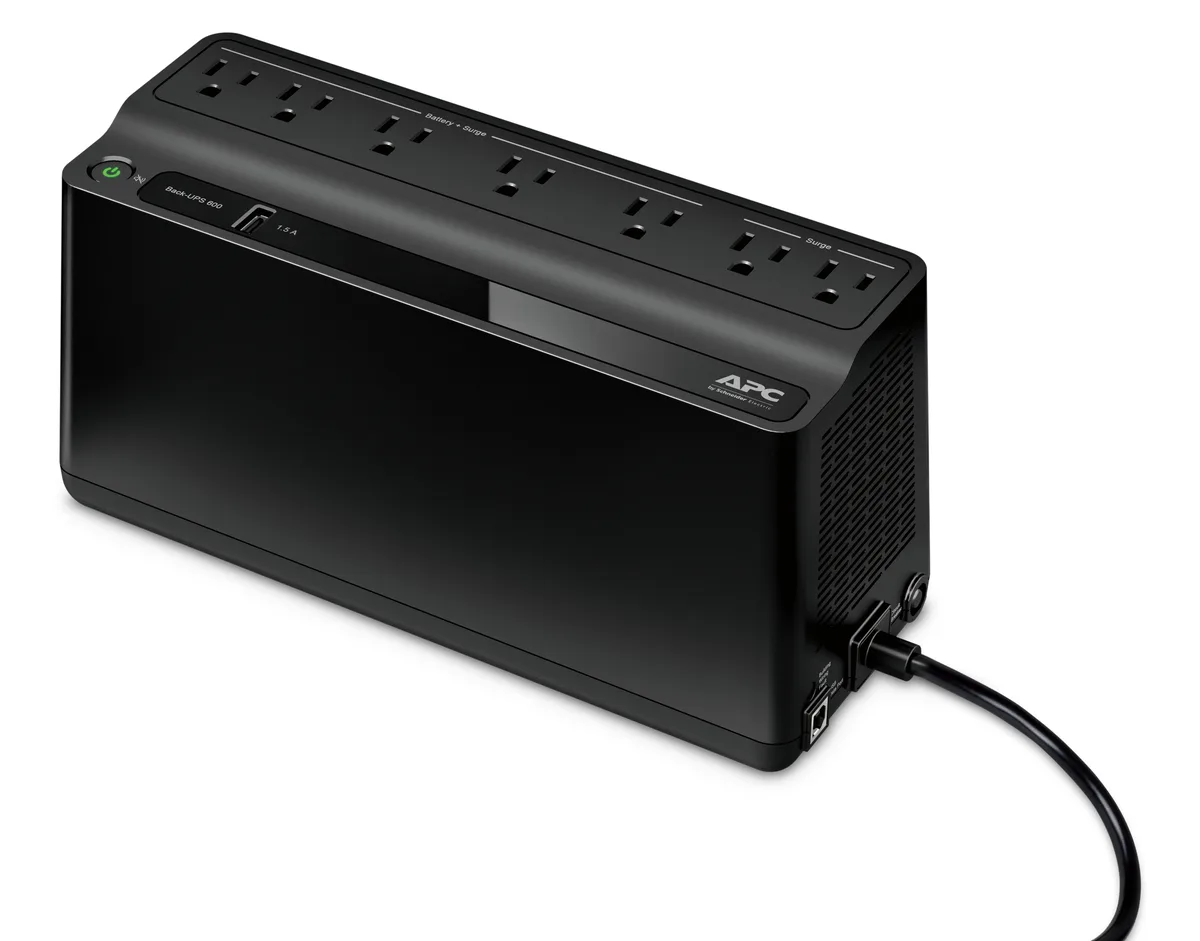 APC APC BE600M1 Back-UPS 600VA UPS 120V 7 Outlets USB Charging — foto del prodotto