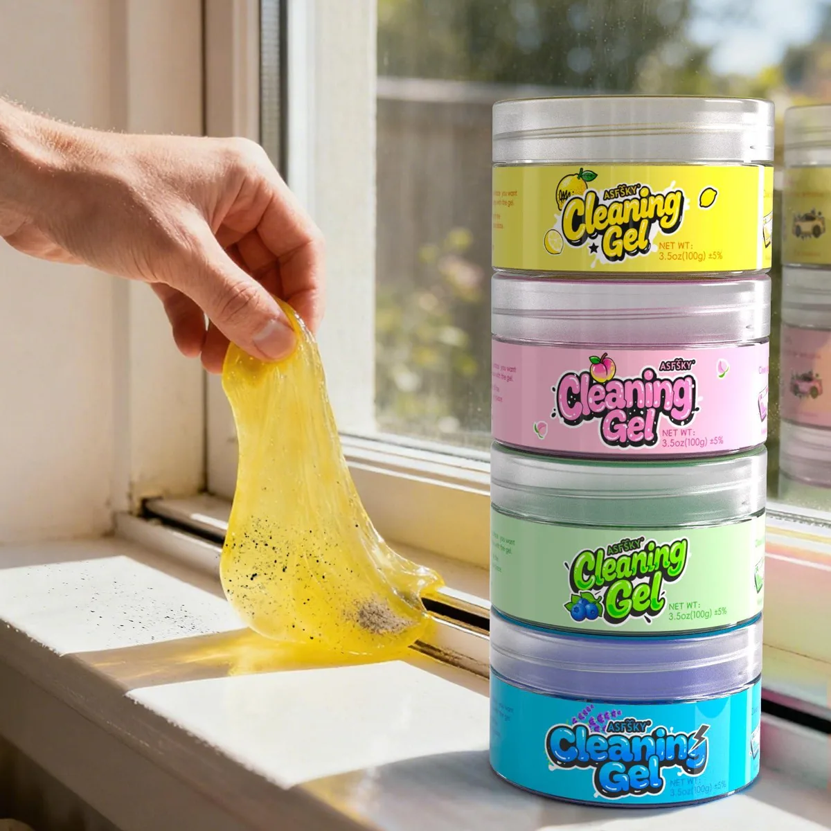 Four scented cleaning gel packs in mixed colours