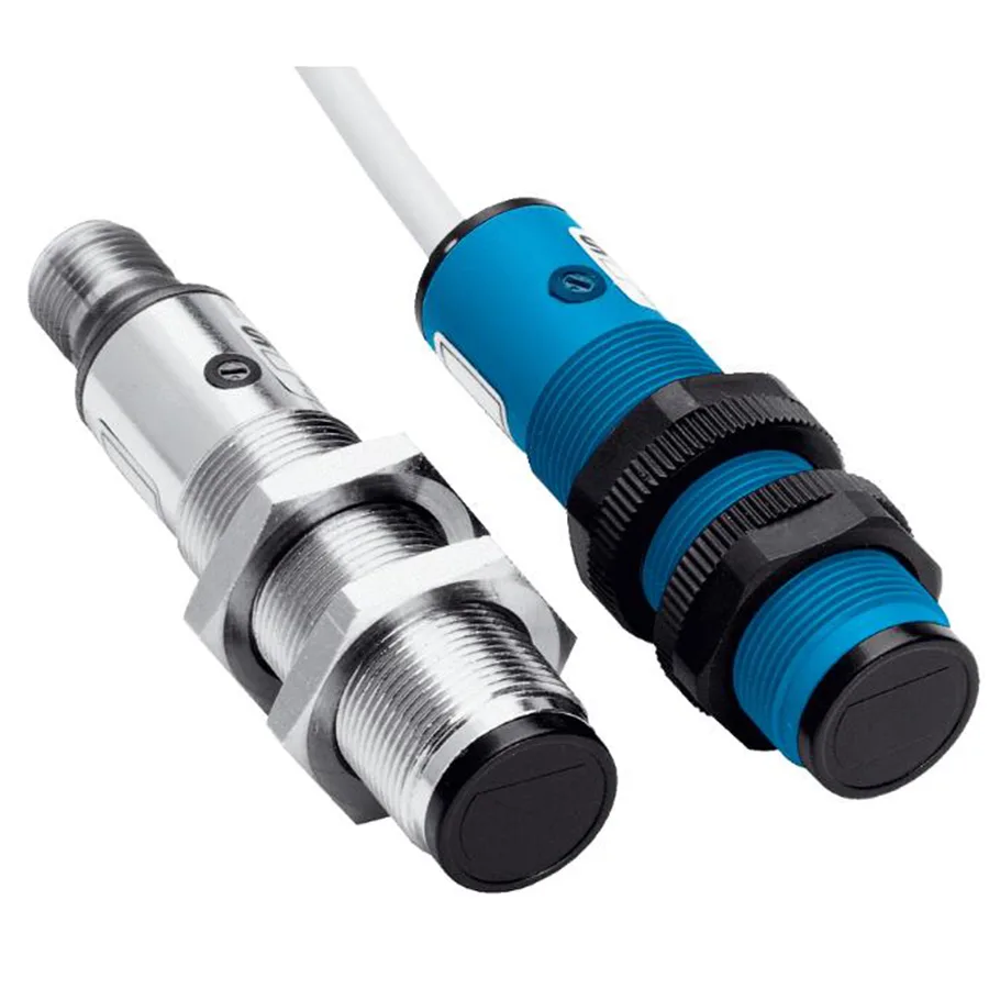 Sick Sick VTE18-3P8112 photoelectric proximity sensor PNP — product photo