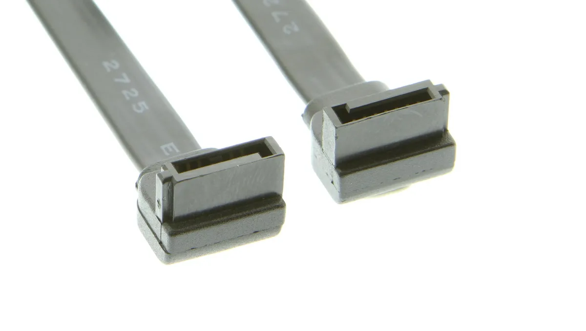 SATAGear SATAGear SS-035RL SATA cable 14in right to left angle — product photo