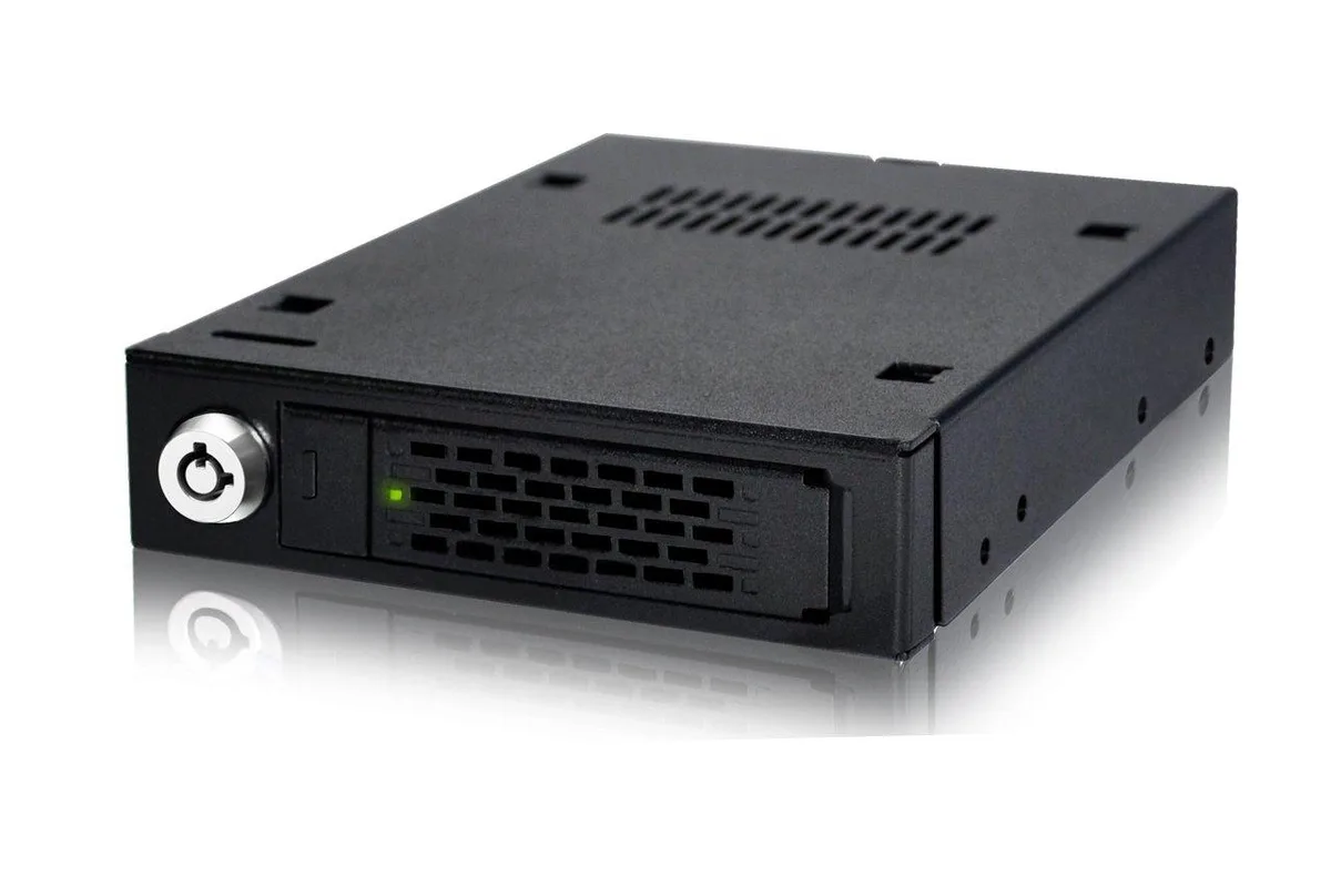 LORDWORLD LORDWORLD ToughArmor MB991IK-B 2.5 SAS/SATA to 3.5 hard drive adapter — product photo