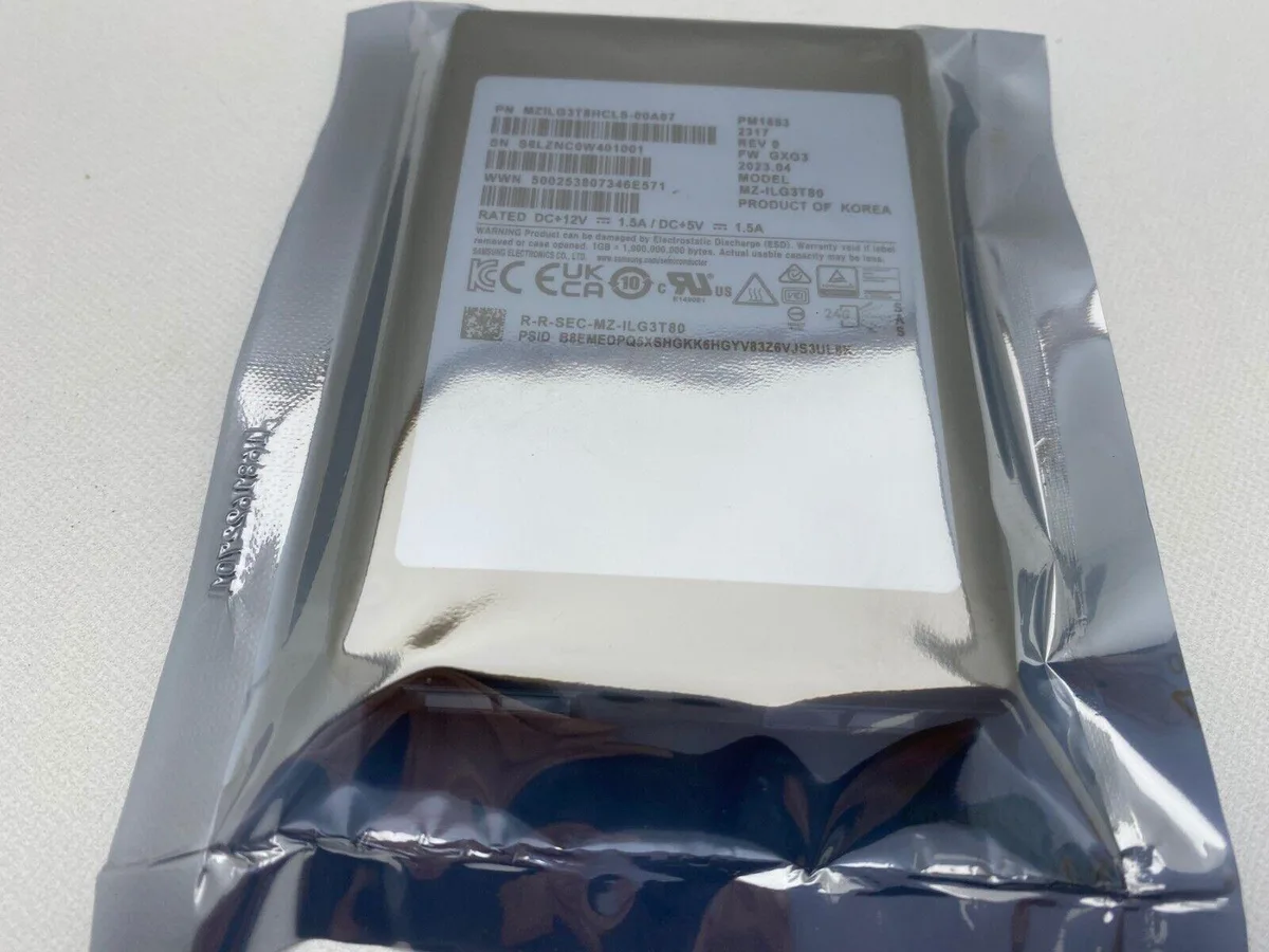 SAMSUNG SAMSUNG MZILG3T8HCLS-00A07 PM1653 3.84TB SAS 24Gb/s 2.5in enterprise SSD — product photo