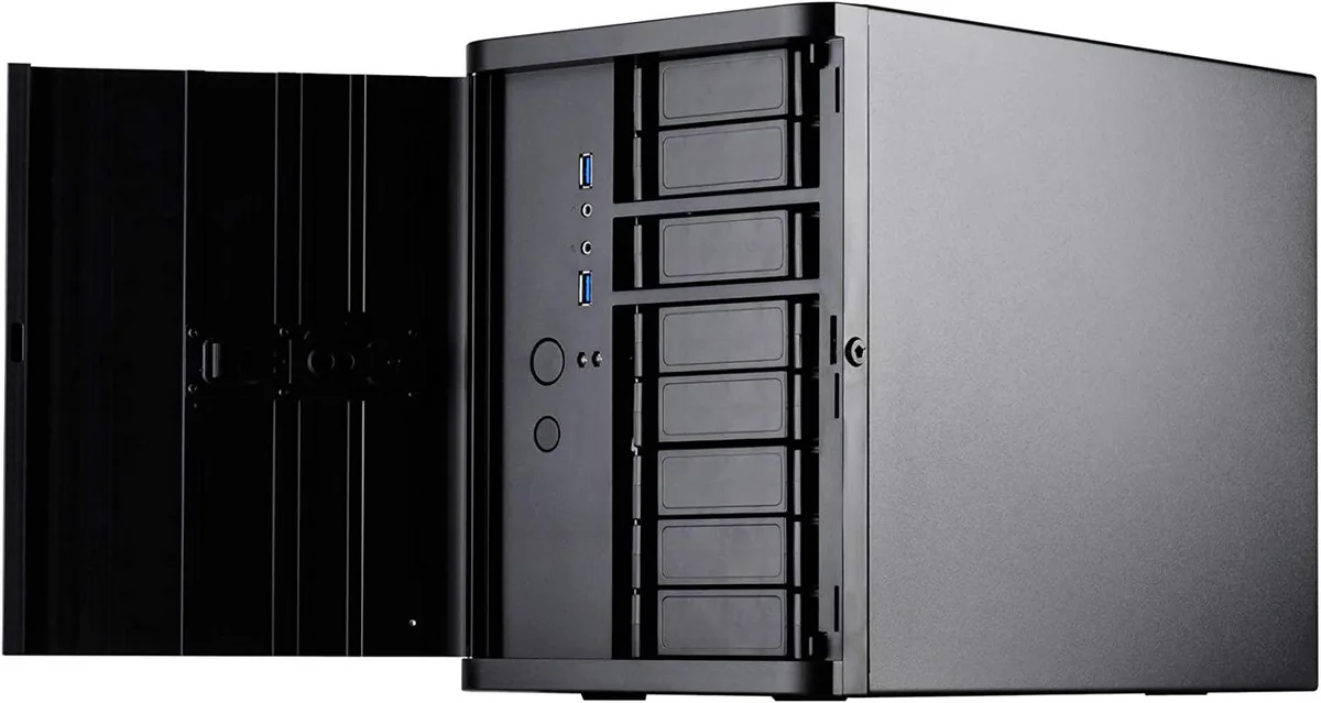 Silverstone Silverstone Mini-ITX/DTX NAS Server Chassis Black 8 Hot-Swap Bays — product photo
