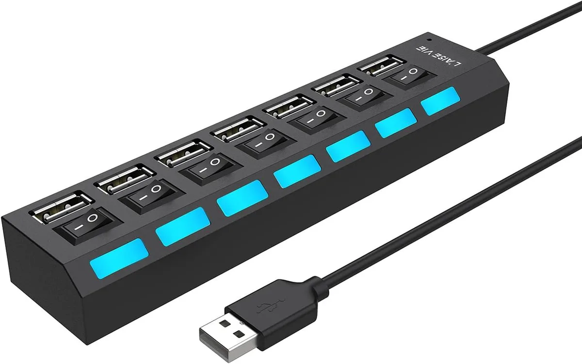 censreal censreal 7 Port USB 2.0 Hub with Independent On/Off Switch and LED Indicators — product photo