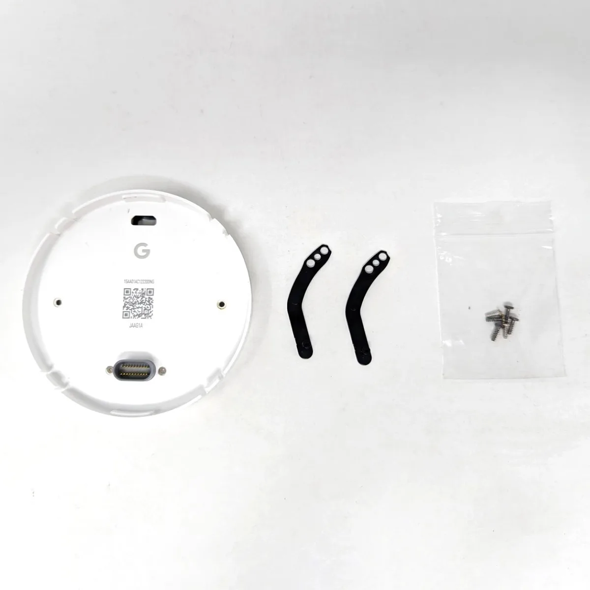 Nest Nest E360129 Thermostat E back plate with screws — product photo
