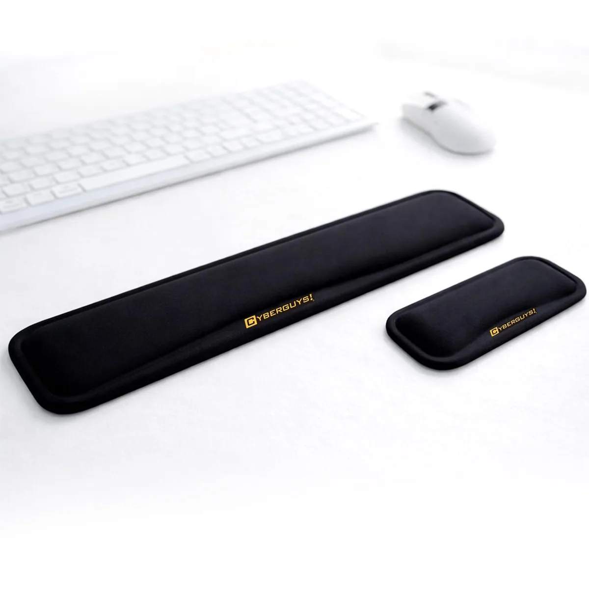  ErgoGuys 325 0033 CG2 Wrist Rest Set 17.25 in + 7.25 in — product photo