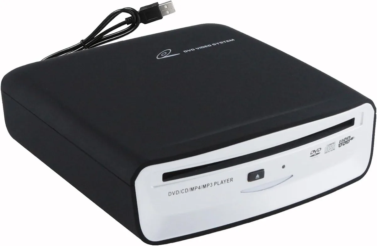 WUQ WUQ USB External Car Universal CD Player Radio Transmitter 4.4 — product photo