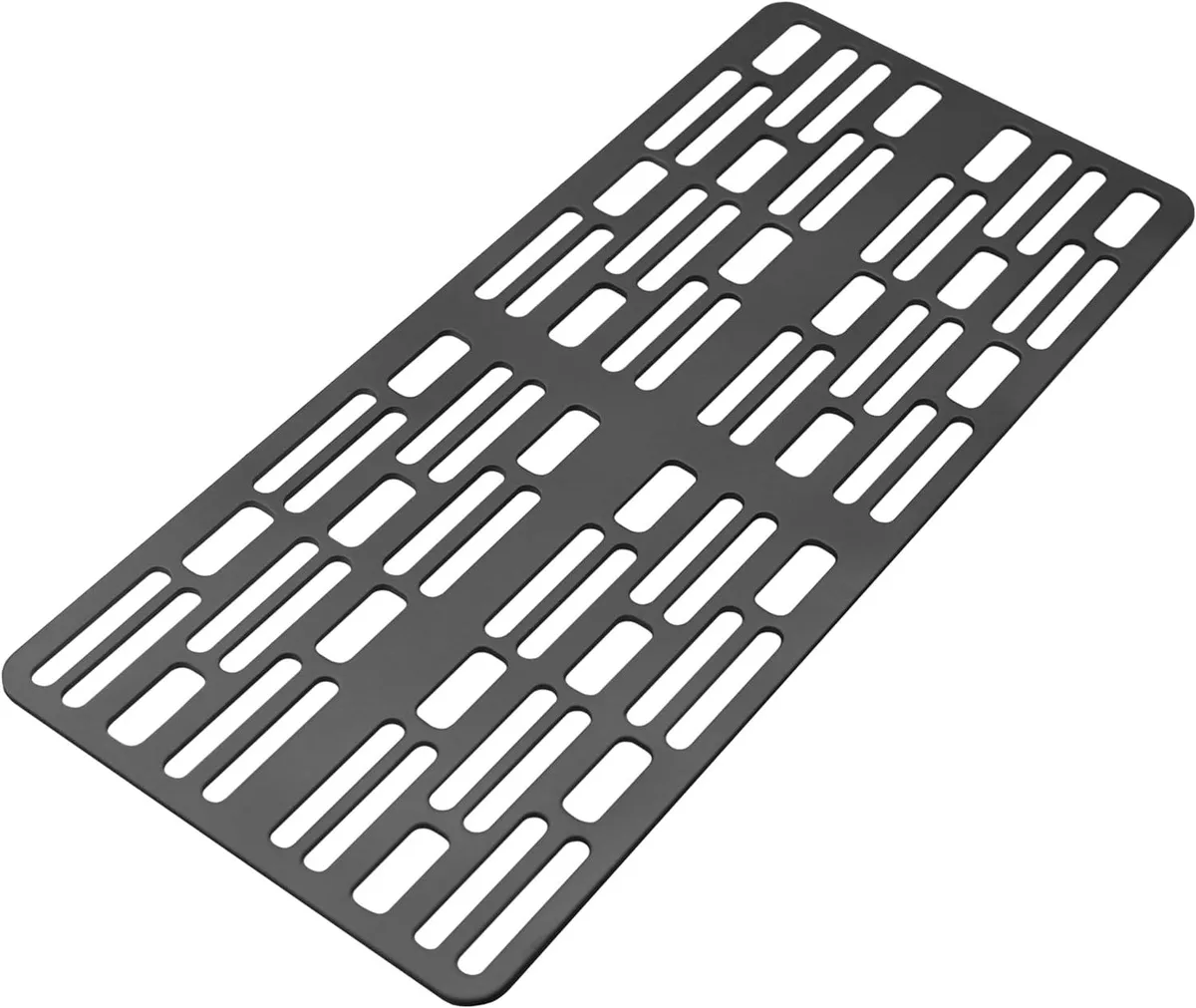 Ultralight titanium camping grill 252 by 109 mm with carrying case