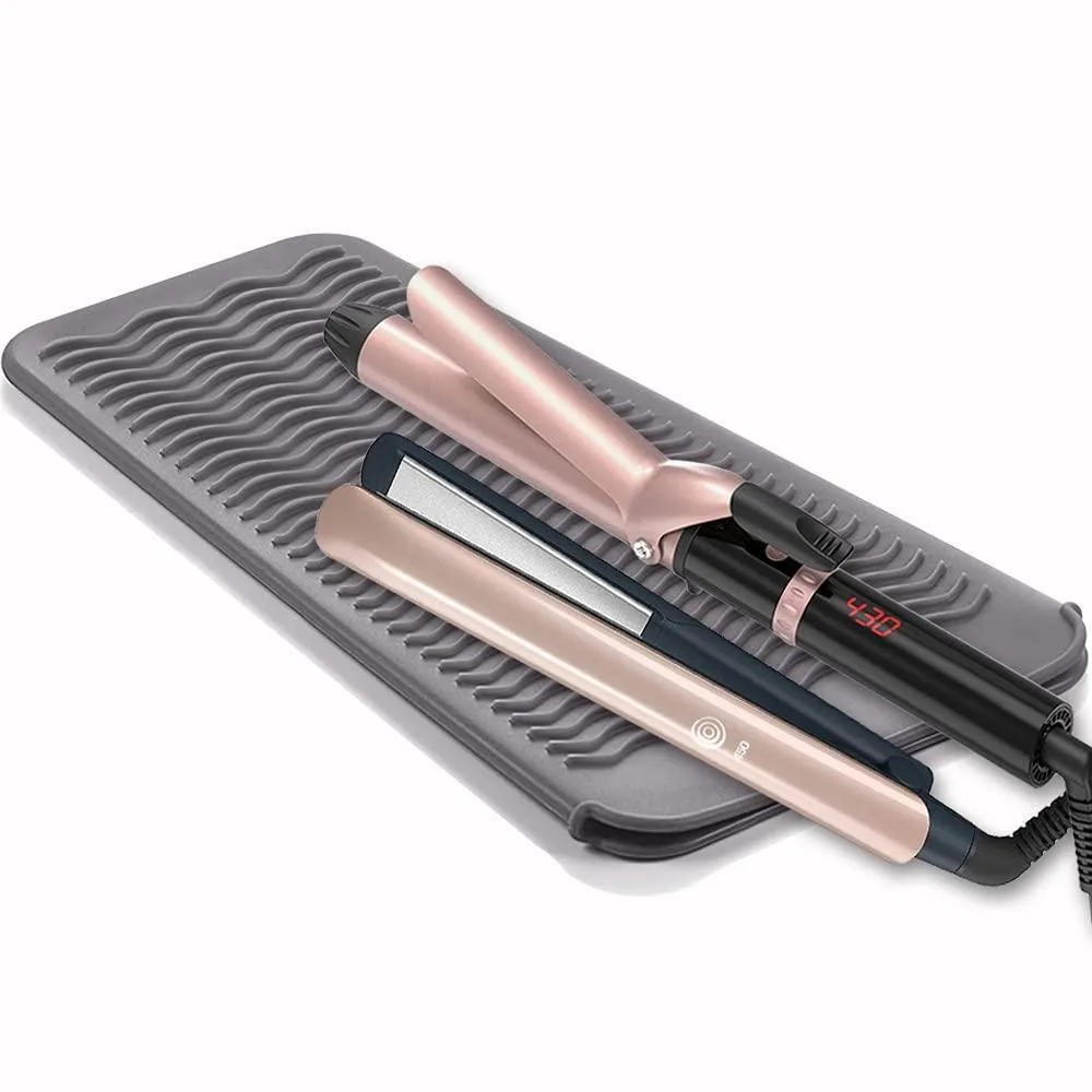 Ryke Kukkri Silicone Heat Resistant Mat & Pouch 11.2x5.5 in — product photo