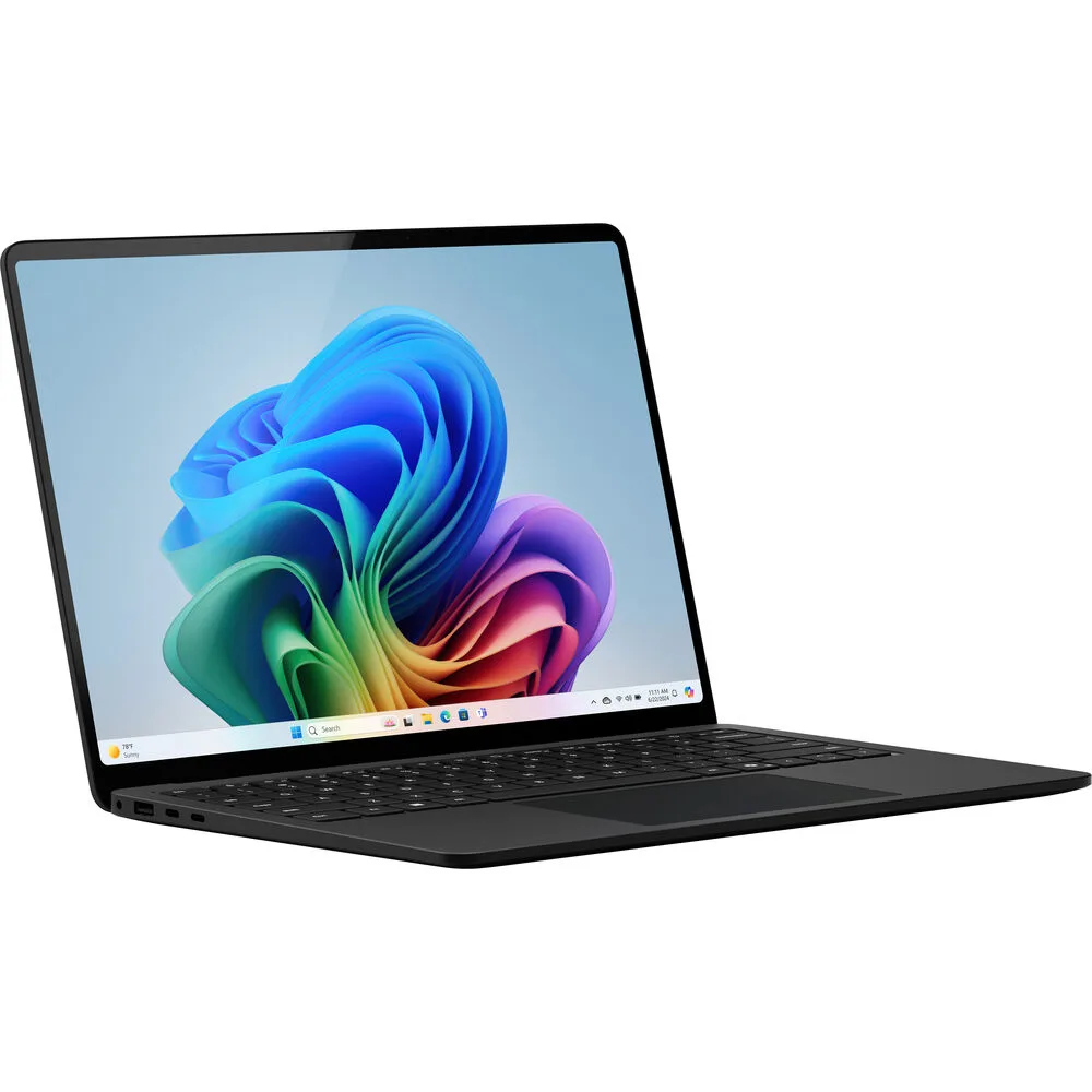 Microsoft Microsoft Surface EP2-33228 laptop Intel Core Ultra 5 236V 16GB 512GB 13.8" 120Hz Windows 11 Pro Black — product photo