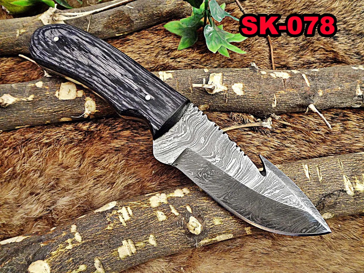 Damascus Depot Damascus Depot 8" Skinning Knife 4" Gut Hook 200-Layer Damascus Steel Dollar Wood Scale Leather Sheath — product photo