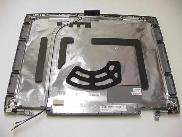DELL DELL Latitude D520 14.1" LCD Back Cover Lid Assembly with Hinges — product photo