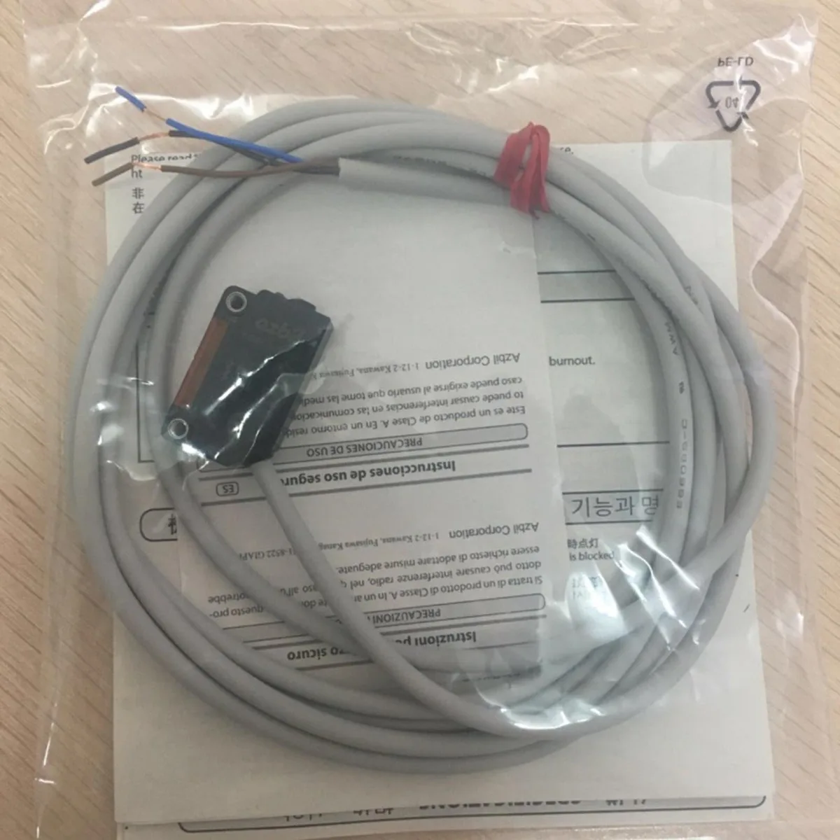 YAMATAKE YAMATAKE HP7-CL1S photoelectric switch electrician tool — product photo