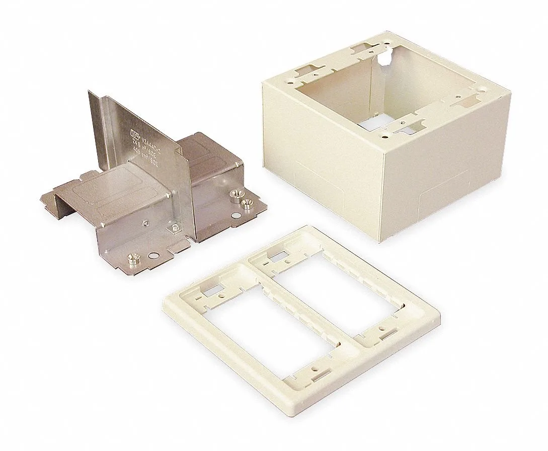 Rectangular ivory steel device box with screw-on cover, two channels, for 2400 series raceways