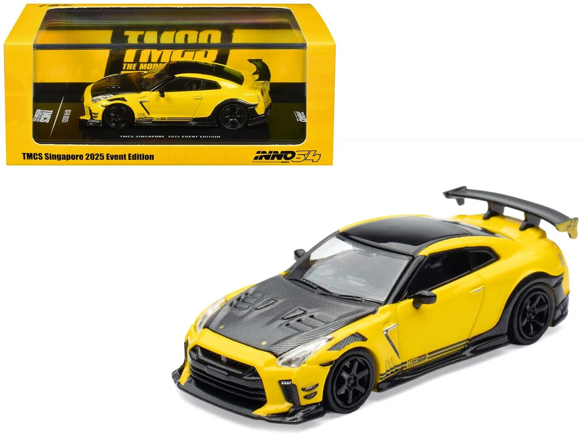 Inno Models Inno Models Nissan GT-R (R35) RHD Yellow Carbon Hood Black Top 2025 Event Edition 1/64 hobby collectible — product photo