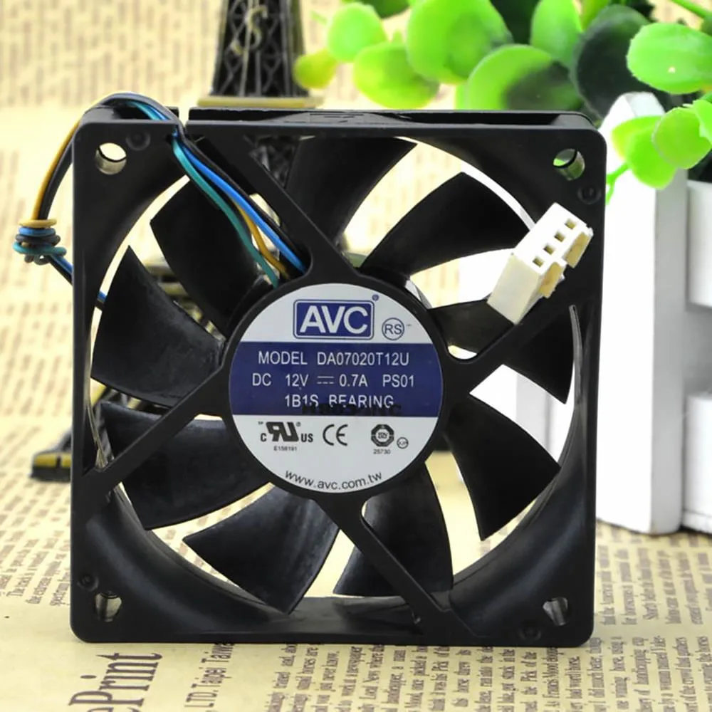 Ruth's sister Ruth's sister 70mm 12V .70A 4-pin PWM case fan — product photo