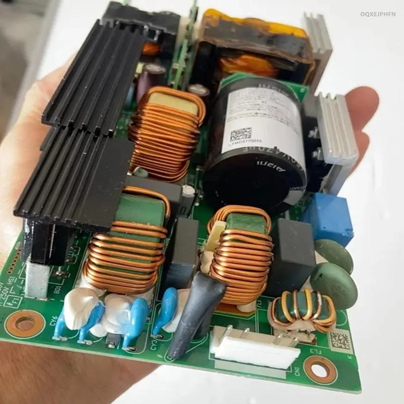KHACHIMO KHACHIMO 600W 80 PLUS Gold ATX Power Supply DPS-600AP-16A — product photo