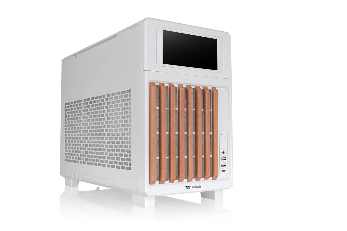 Thermaltake Thermaltake CA-11L-00S6NN-W1 TR200 WS Snow PC case — product photo