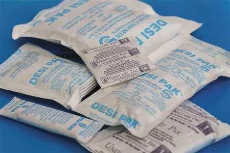White Tyvek desiccant bags, 300-count pail