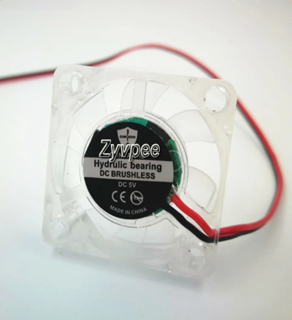 Zyvpee Zyvpee 3007 05 30mm sleeve bearing 5V transparent case fan — product photo