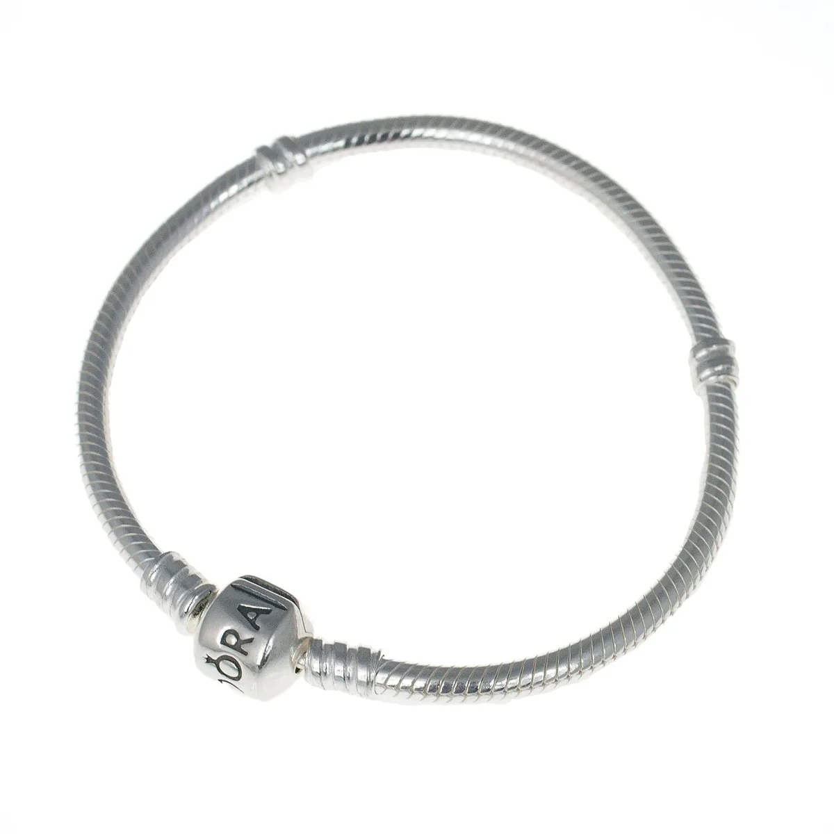 PANDORA PANDORA 590702HV-17 6.7" sterling silver charm bracelet — product photo