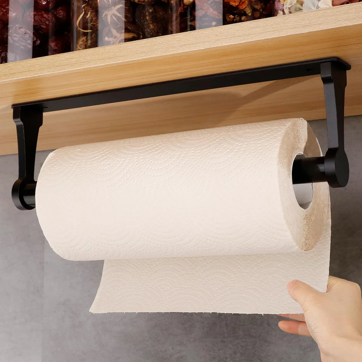Matte black aluminium paper towel holder, square profile, 13 cm roll capacity