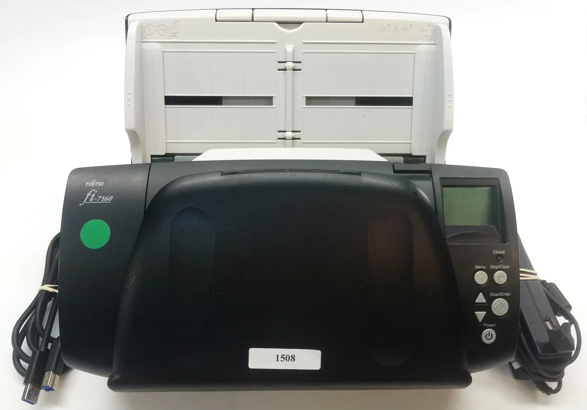 Fuji Fuji fi-7160 document scanner 60 ppm duplex 600 dpi USB 3.0 — product photo