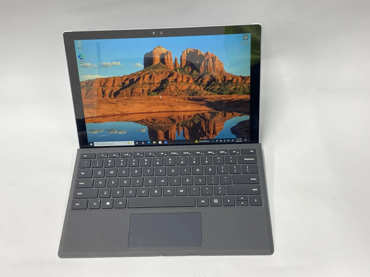 HP HP Surface Pro 4 m3-6Y30 4GB 128GB 12" 2736 x 1824 Touch Screen — product photo