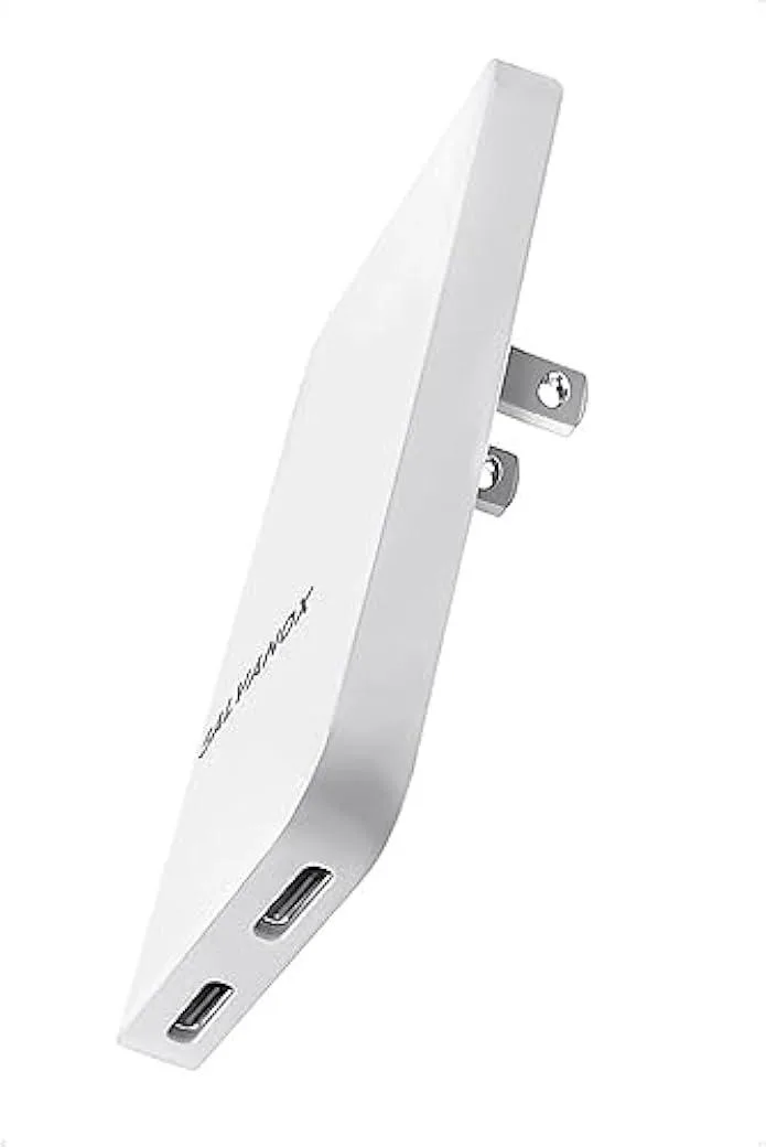 TAURKENAM TAURKENAM Dual USB-C Flat Wall Charger 20W — product photo