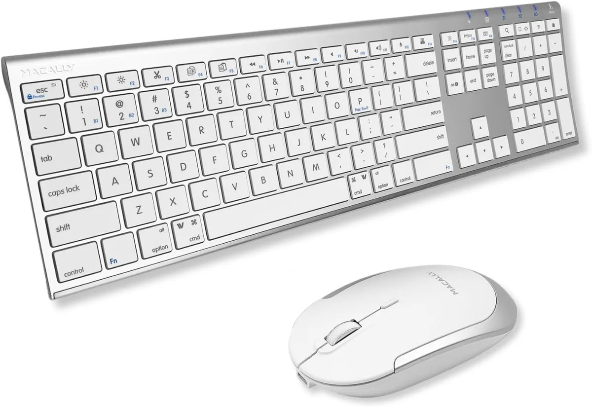 TUKO TUKO Gaming Keyboard 110 Keys 3-Mode 5-Device Bluetooth 5.0 10000Ah Hot-Swappable — product photo