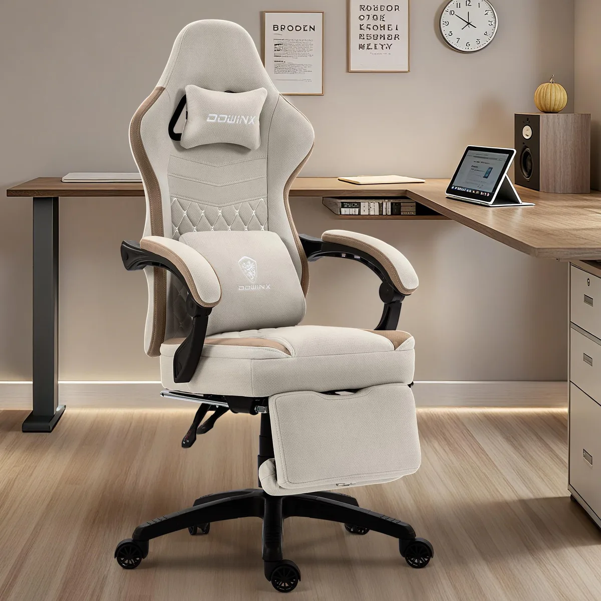 Dowinx Dowinx LS-6657E gaming chair, fabric, dual footrest, 135° recline, 350 lb capacity — product photo